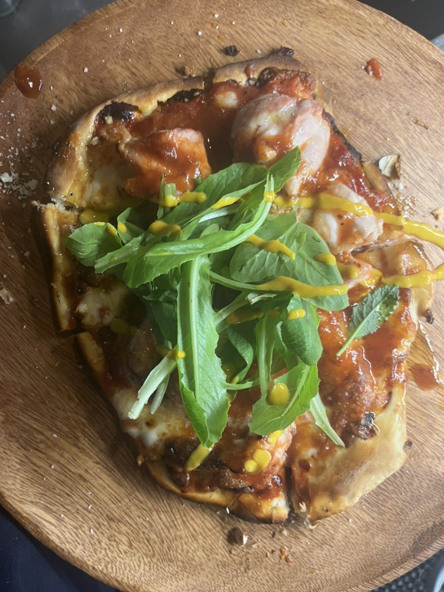 cocktail_pizza's tweet photo. バーベキューチキンのピザ🍕

お子様にも大人気のメニューです https://t.co/zt7vfQJGWp