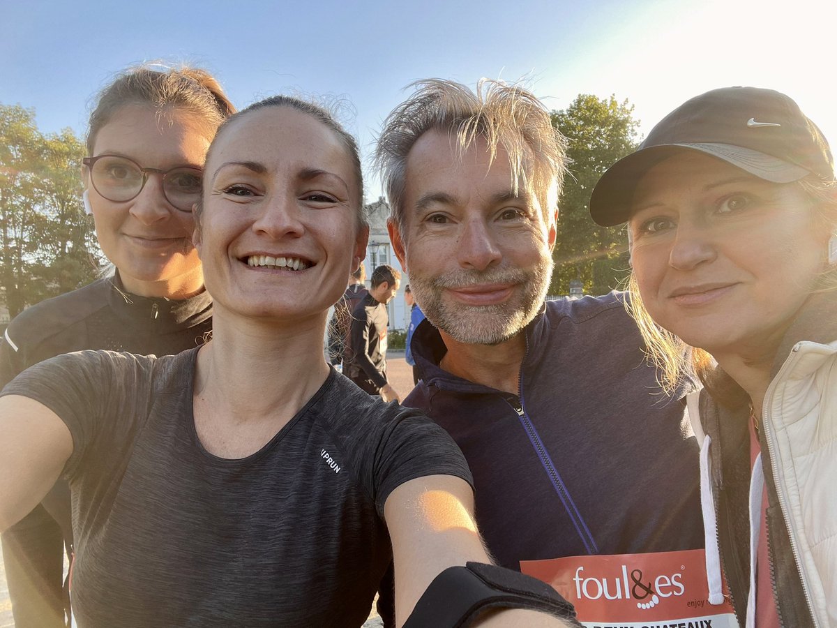 proc_procureur's tweet photo. #PoliceJustice sur le même chemin 🏃‍♀️🏃‍♂️
✅Une seule équipe 👮👩‍⚖️
✅Pour le tribunal de Compiègne 
↪️Présidente/Procureure/Greffière 💪🏻💪🏻
@PoliceNat60200 @Prefet60 https://t.co/hKNZ1blzd2