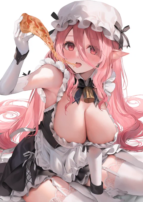 ピザを食べるのが絶望的に下手くそなでっけぇメイドです。 