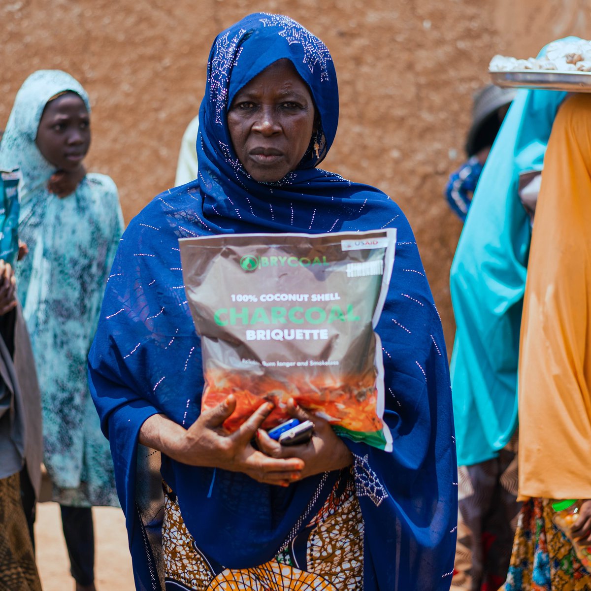 brycoal's tweet photo. We are thrilled to announce our community based launch program here in Gano town of Kano, Nigeria. 
In partnership with @USAIDNigeria we are on track to fully transition over 100 households to clean cooking pellets. https://t.co/U9VE3N5oC6