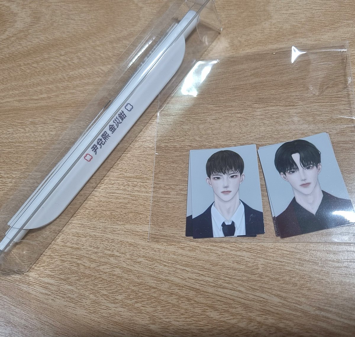 cho101127's tweet photo. 하루님 알티 이벤트로 나눔해주신 태희 재겸이 증사랑 클립펜⸝⸝ʚ̴̶̷̆ ̯ʚ̴̶̷̆⸝⸝  애들 어쩜 이렇게 예쁜지ㅠㅠㅠ하루님 금손...천재...!!!!거기다가 클립펜 애들 이름 한자로 쓰여있어서 더 아름다워요🥹 생일 기념으로 나눔해주신건데 언제나 행복하세요(ᵒ̴̶̷᷄﹏ᵒ̴̶̷᷅) @hr_min0 감사합니다❤ https://t.co/fBay6PRYJi