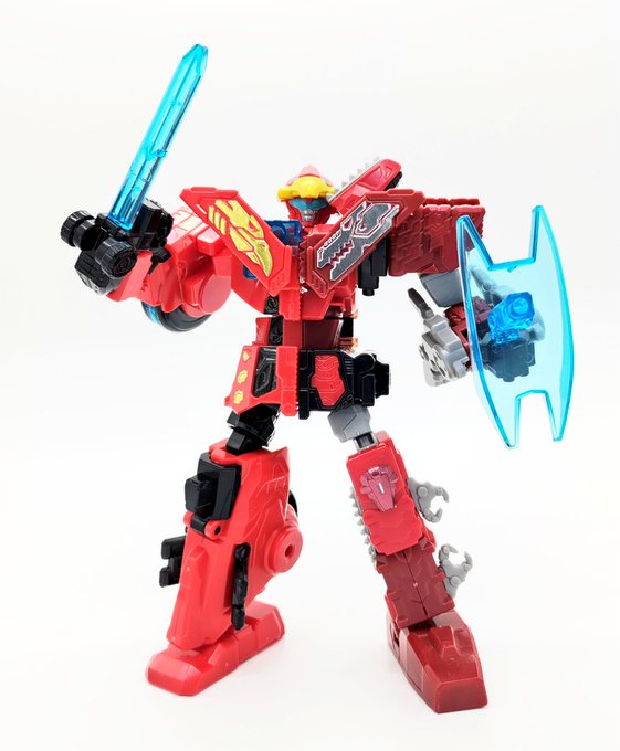 待望のミニプラドンゼンカイオー ジュラン側をブルーンにしてもブラックジュランにしてもイカしてますね
エンヤライドンにもちゃんと変形するけど勇動のドンモモ乗せたらサイズが小さかった…… 