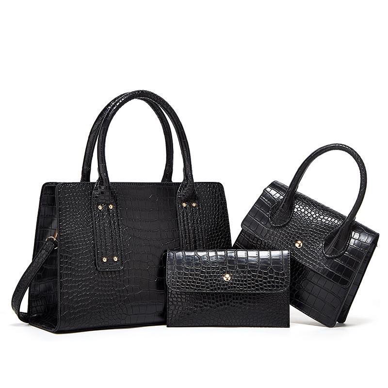 queenjades_'s tweet photo. 1st &amp; 2nd slide : 3set Big  Leather Bag 
Price :14,000 Naira 
3rd Slide : Medium sized Patent  Croc Bag
 Price: 11,000 Naira 
4th Slide : Medium Sized Tote Bag 
Price :12,000 Naira https://t.co/6bWKxzvssN