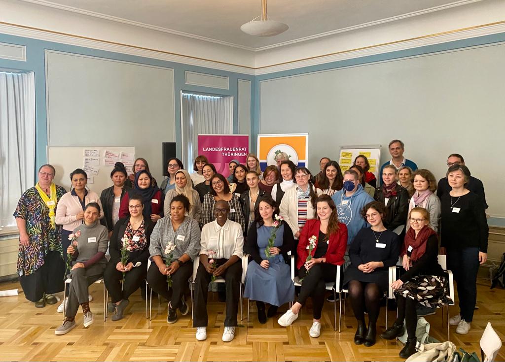 Sei das, was du brauchst, nimm dir Räume ein, kreiere sie selbst!Die Tagung "Beteiligung (un)erwünscht: Teilhabe von Migrantinnen an Arbeitsmarkt und Politik" ist meine Vorstellung von Empowerment! Danke an den Landesfrauenrat Thüringen, MigraNetz und DaMigra