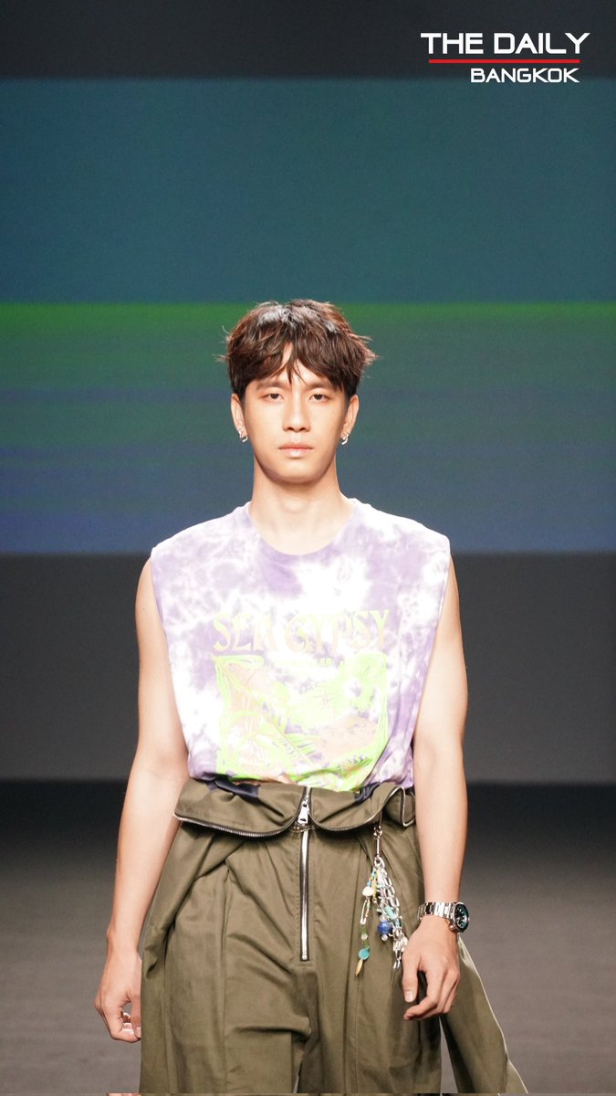 thedailybkk's tweet photo. พร้อม-ราชภัทร เดินโชว์แบรนด์ PAINKILLER ATELIER ในงาน Bangkok International Fashion Week 2022

#BIFW2022
#PAINKILLER
#prompayy 
#พร้อมราชภัทร https://t.co/sM88R1u37Z