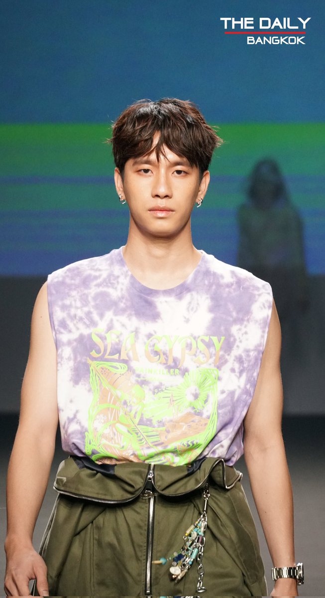 thedailybkk's tweet photo. พร้อม-ราชภัทร เดินโชว์แบรนด์ PAINKILLER ATELIER ในงาน Bangkok International Fashion Week 2022

#BIFW2022
#PAINKILLER
#prompayy 
#พร้อมราชภัทร https://t.co/sM88R1u37Z