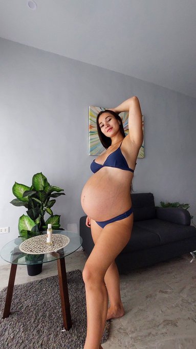 #preggo #pregnancy #PregnantWoman https://t.co/1Hye1HiWfq<a href="/tag/preggo"class="tags">#preggo</a><a href="/tag/pregnancy"class="tags">#pregnancy</a><a href="/tag/pregnantwoman"class="tags">#PregnantWoman</a>