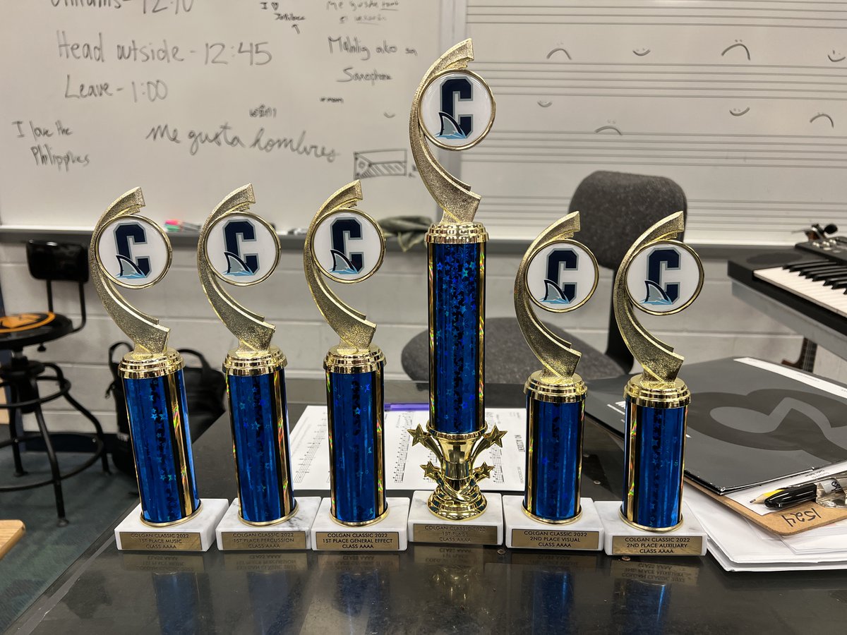 Congrats to the <a href="/HSMarchingHawks/">HSS Marching Hawks</a> for taking First Place at the Colgan Classic in their Division (4A) (also winning music, GE, and percussion. Way to Soar! @FCPSHayfieldSS