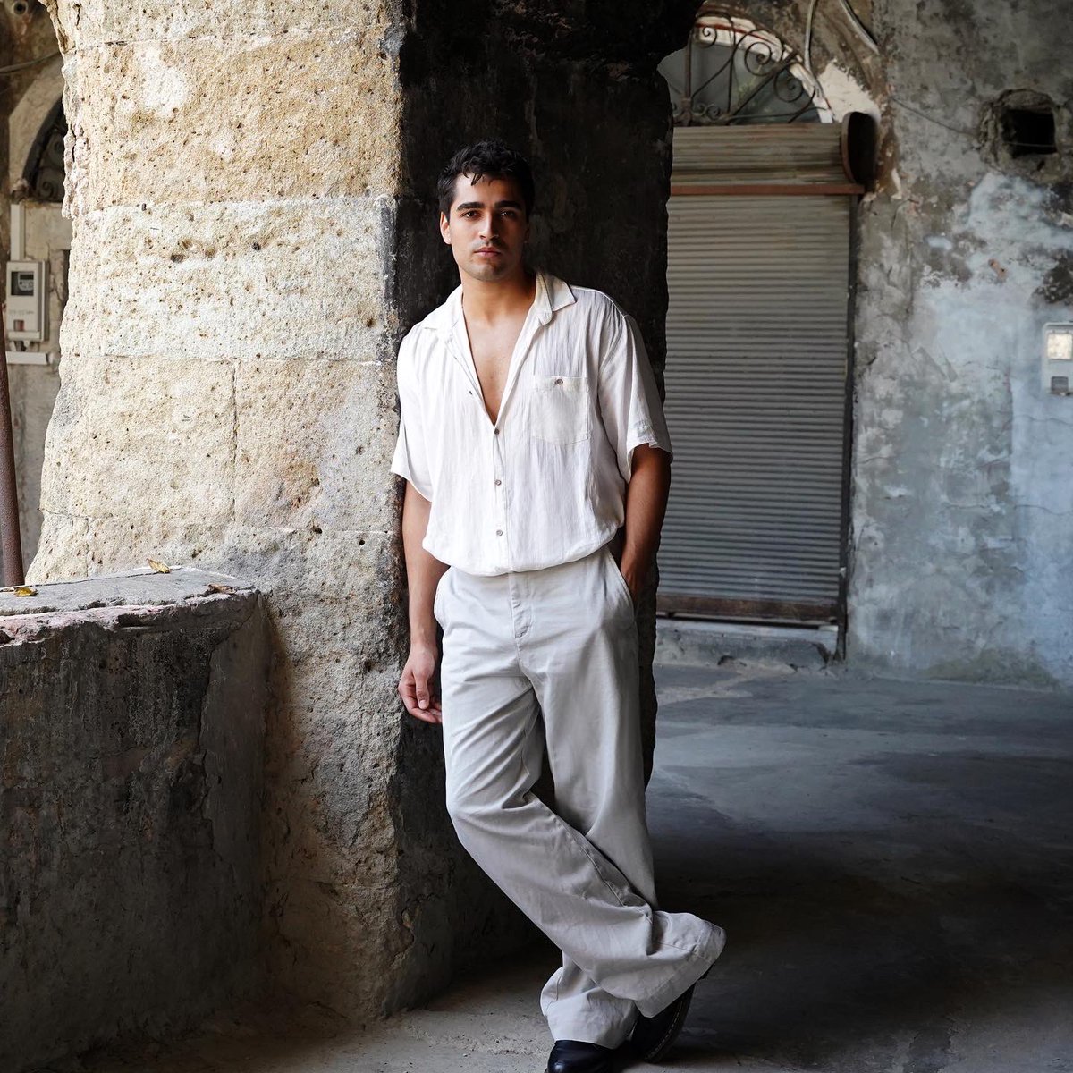 Mert Ramazan Demir'in başrollerinde yer aldığı "Yalı Çapkını"nda canlandırdığı Ferit karakteri ve yeni projeleri hakkında soruları yanıtladığı röportajı Cumhuriyet Pazar'da! 📰 <a href="/mertramazandem/">mertramazandemir</a> <a href="/CumhuriyetPazar/">Cumhuriyet Pazar</a> #MertRamazanDemir #YalıÇapkını 

cumhuriyet.com.tr/cumhuriyet-paz…