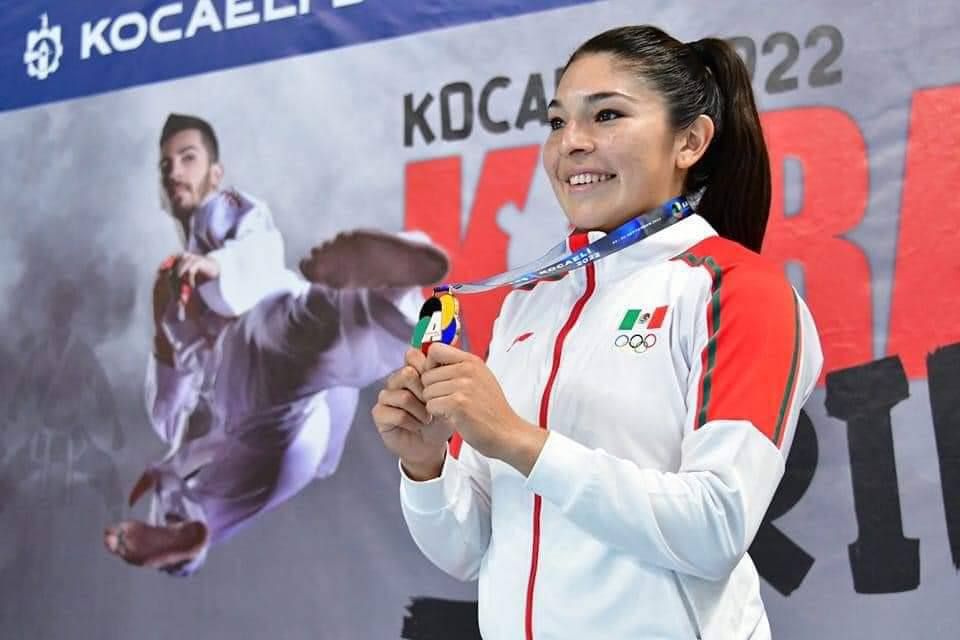 MauVila's tweet photo. Muchas felicidades a la yucateca @LupitaQuintal_, quien se proclamó como la mejor del mundo, ganando la medalla de 🥇 en la categoría +68kg en la Serie Mundial de Karate "Karate 1 Series A", realizada en #Kocaeli, #Turquía. En equipo seguimos impulsando el deporte en #Yucatán. https://t.co/Eos1BBhyrv
