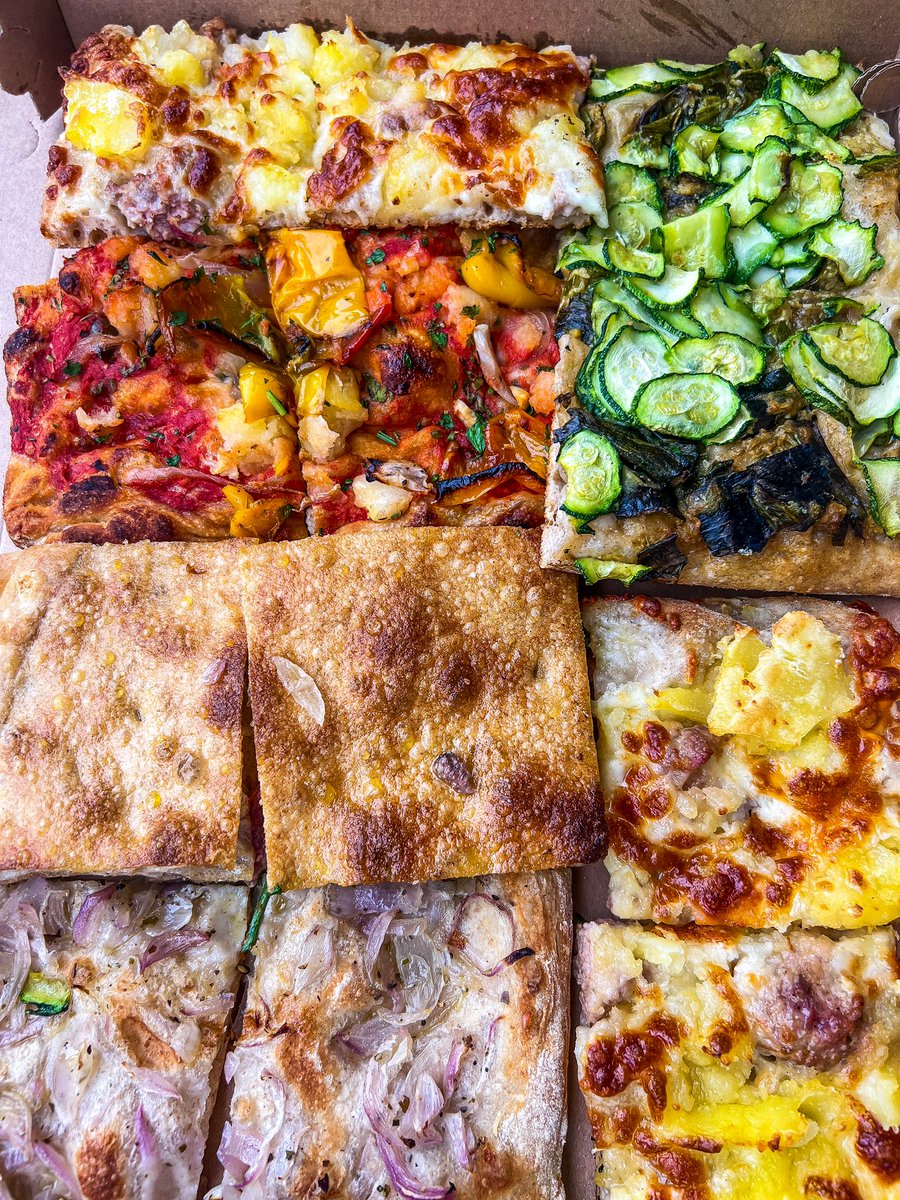tweeterjain's tweet photo. Only waited 75 minutes for this. Thanks for the recommendation, @netflix. #ChefsTablePizza ๐คค๐ https://t.co/ZSynHjfLNm
