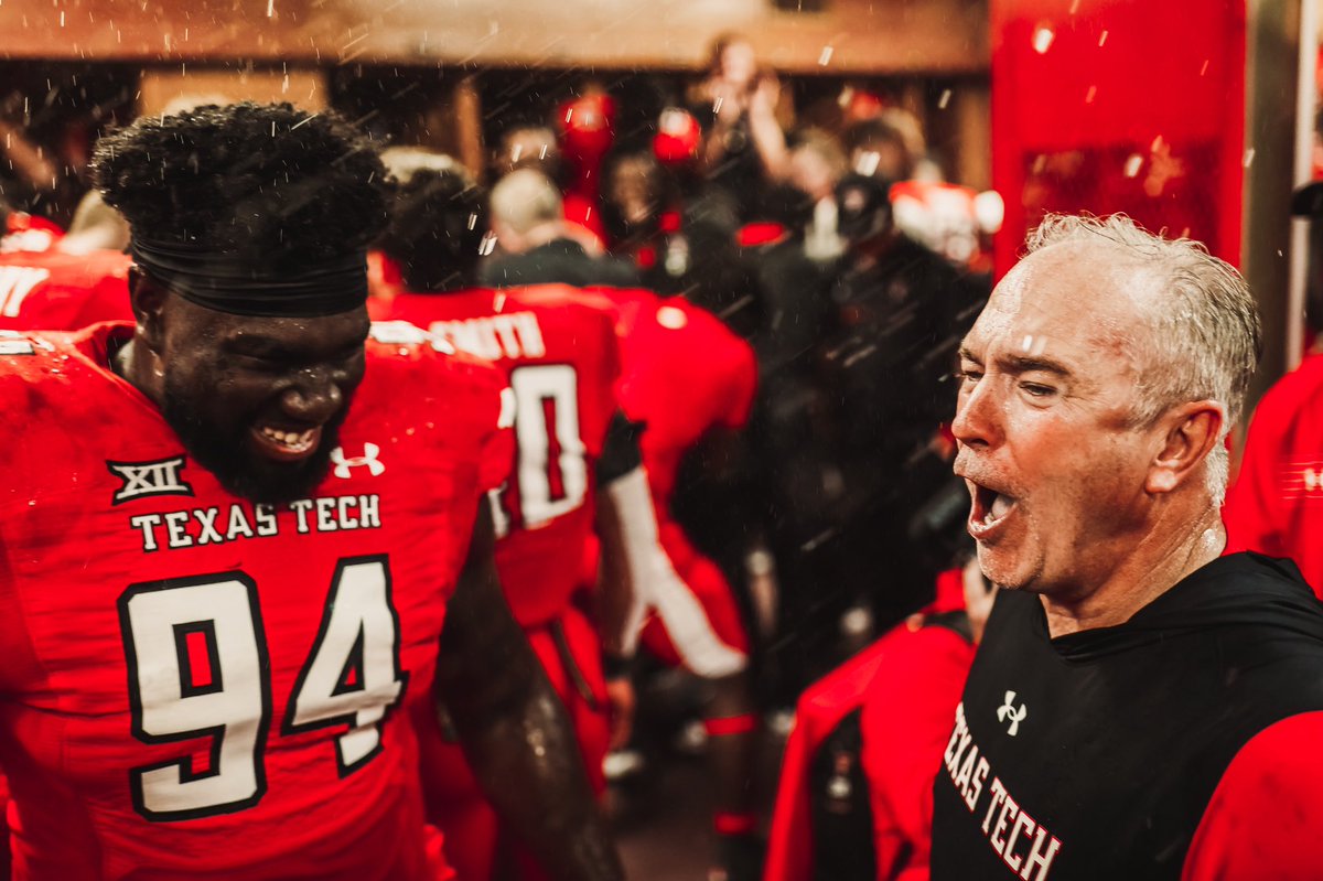 TexasTechFB's tweet photo. How’s everyone doing? 😄 https://t.co/NSxAeK9ZgF