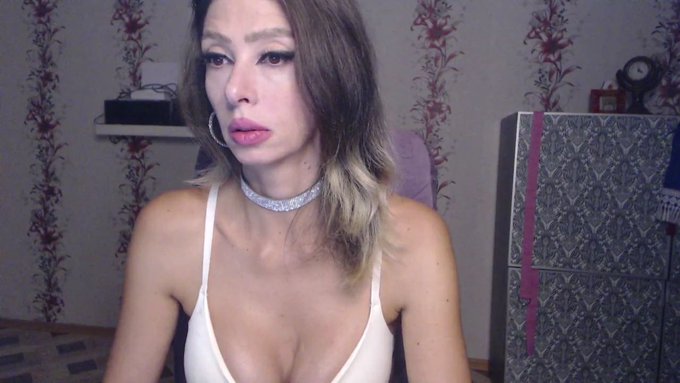 I'm online @MyFreeCams! #onmfc https://t.co/PlGLdxpm31 💚 https://t.co/LTEdXtRPcy<a class="tags" href="/tag/myfreecams">@myfreecams</a><a href="/tag/onmfc"class="tags">#onmfc</a>