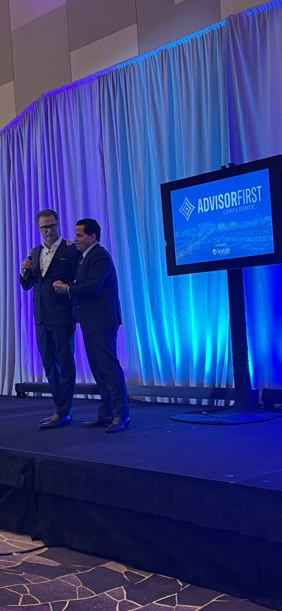 RobSechan's tweet photo. Thanks to my friend @Scaramucci for joining us at our @NewEdgeAdvisors #advisorfirst conference in Las Vegas @NewEdgeWealth https://t.co/qfIynnJvaF