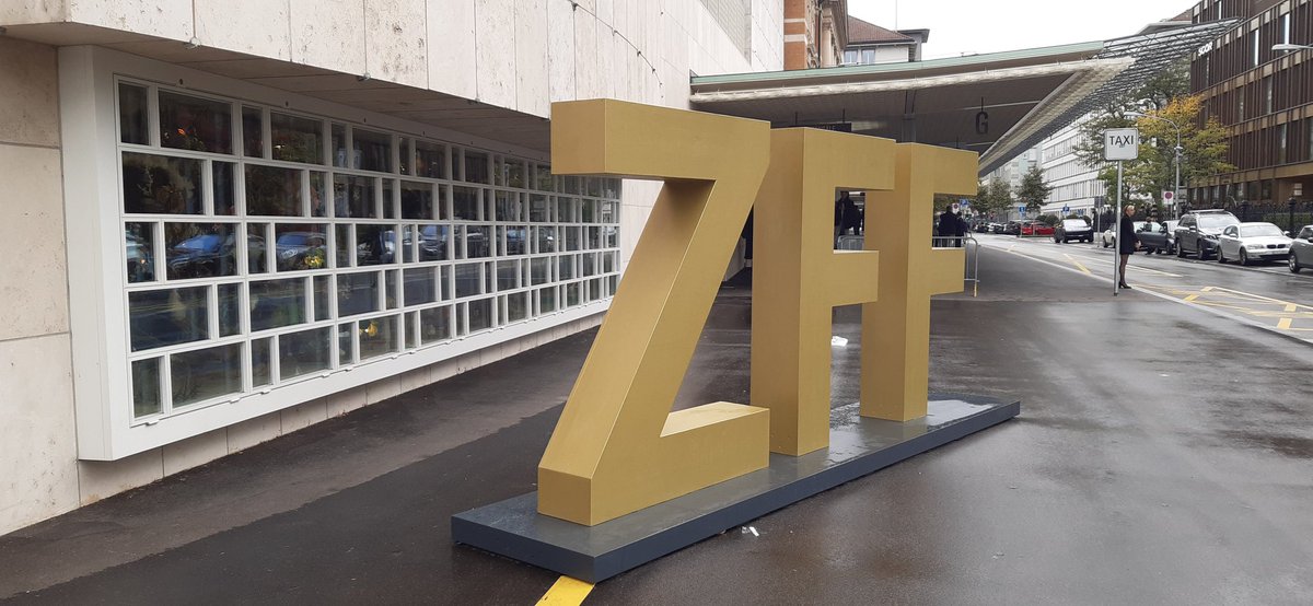 SwissOdyssey's tweet photo. Hobnobbing with the Great and the Good at #ZurichFilmFestival #Zurich  #ZFF https://t.co/jrsZVFzEpT