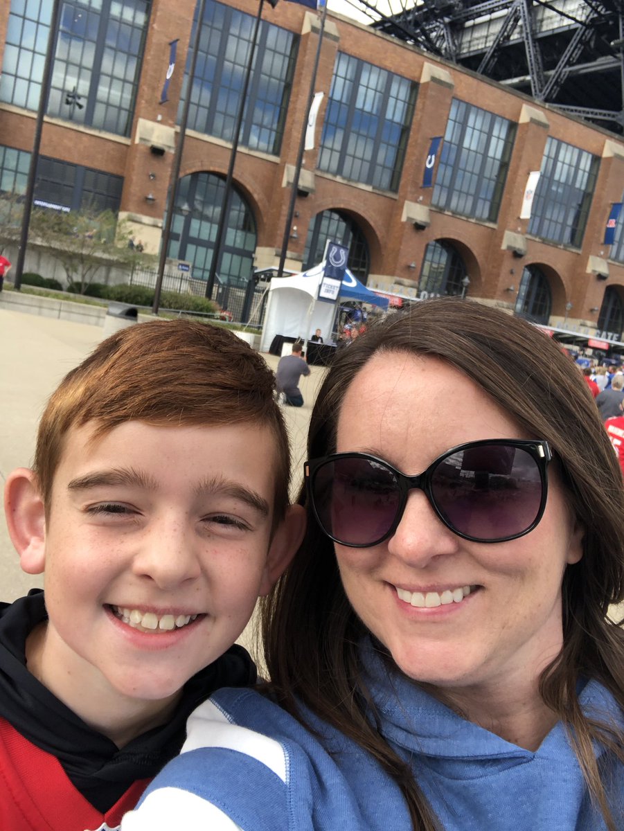 Maxson_jess's tweet photo. Game day with my boy!! #KCvsIND https://t.co/xeDUmqO30N