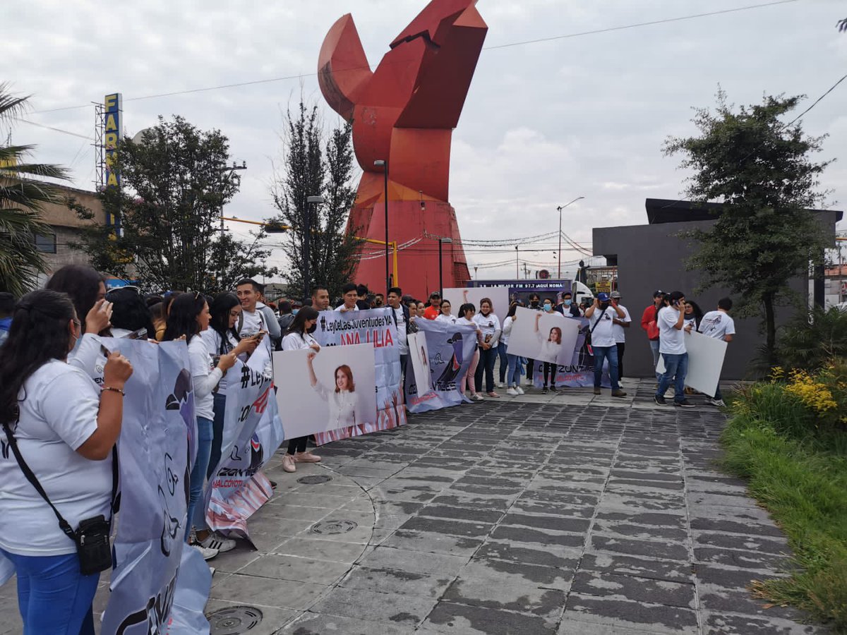 Plutarco18's tweet photo. #Analilia la voz de los jóvenes #LeyDeJuventudesYA ✅ https://t.co/S6deKsT0DD