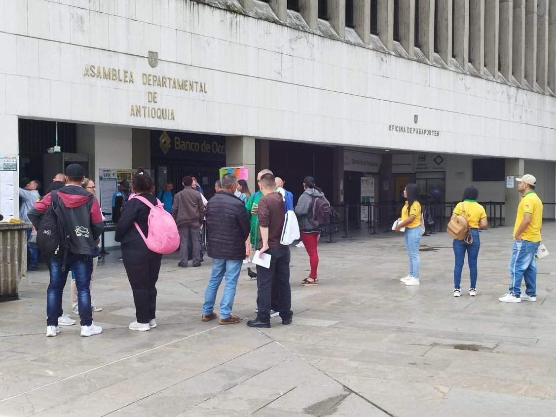 ParticipaAnt's tweet photo. 📢 Para asistir a las elecciones de directivos de @FedeComunalAnt muchos de nuestros presidentes y delegados de asocomunales viajaron por más de  8 horas desde sus municipios, para cumplir con este encuentro de participación ciudadana.

Gracias @asambleadeant por acogernos. 💚 https://t.co/xEupaBCzkA