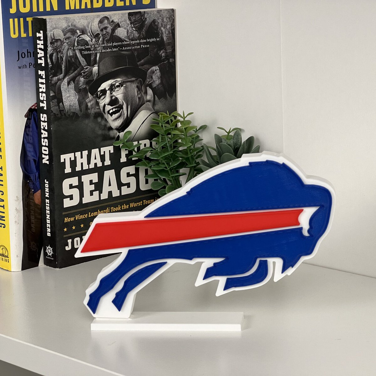 #BillsMafia has entered the chat

This 3D printed Buffalo Bills stand is here just in time for #BUFvsMIA

etsy.com/listing/122328…