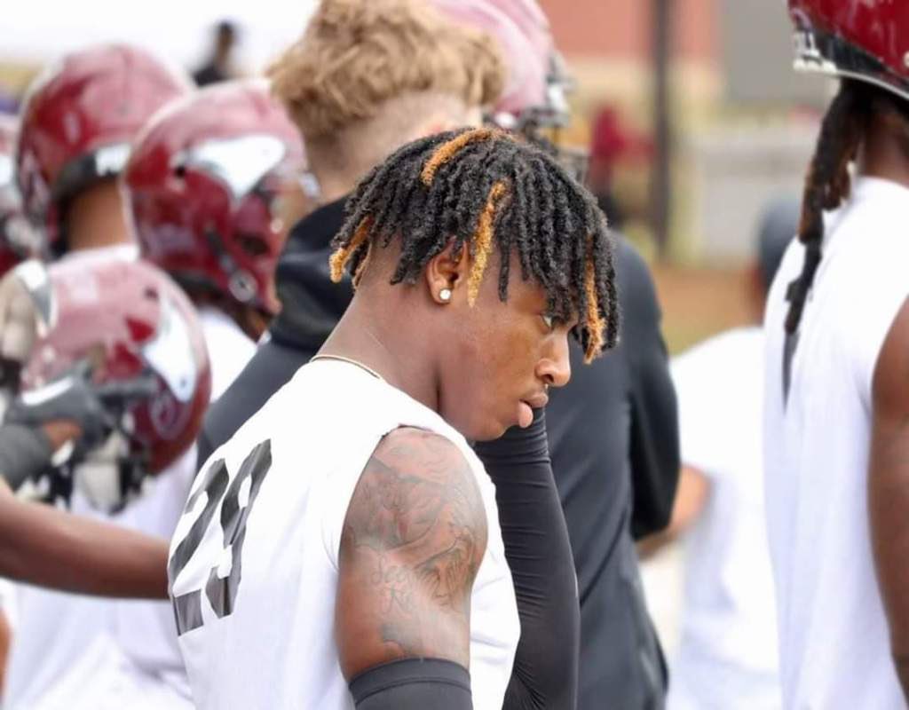 Pre-game tunnel vision of a Monster from Monsterville!  <a href="/dareu_i/">i-DareU Academy Inc.</a> <a href="/BraylenEverhea1/">BRAYLEN EVERHEART</a> <a href="/CoachReg28/">Coach Reggie Wimberly</a>