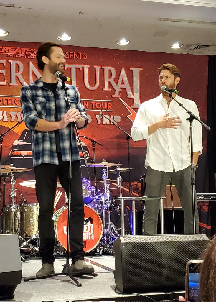 jensenthinker's tweet image. jensen and jared on stage for their gold panel #SPNKC #KCCon