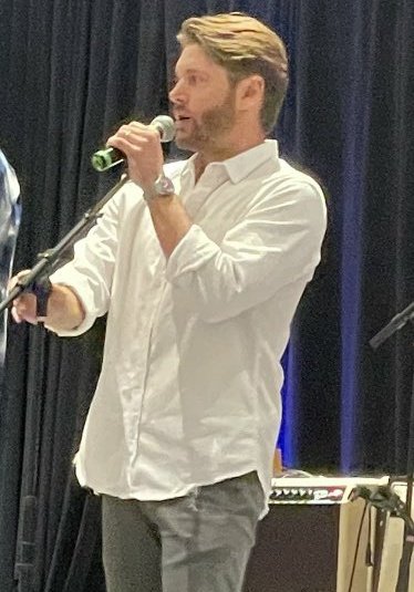 jensenthinker's tweet image. jensen and jared on stage for their gold panel #SPNKC #KCCon