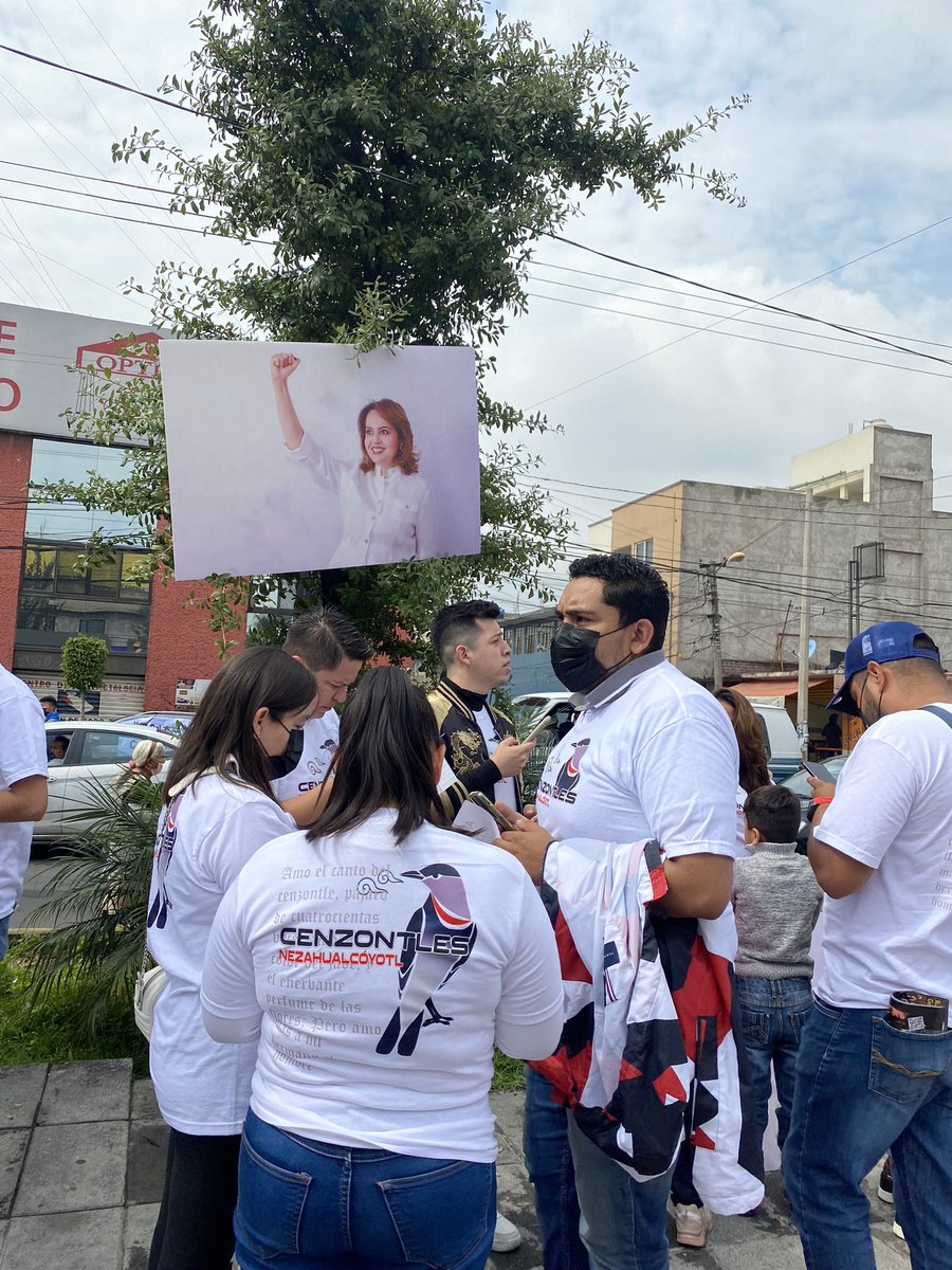 Plutarco18's tweet photo. #Analilia alzando la voz desde el corazón del oriente #CenzontlesNeza para todo el #EdoMex https://t.co/ctwCnEOBLo