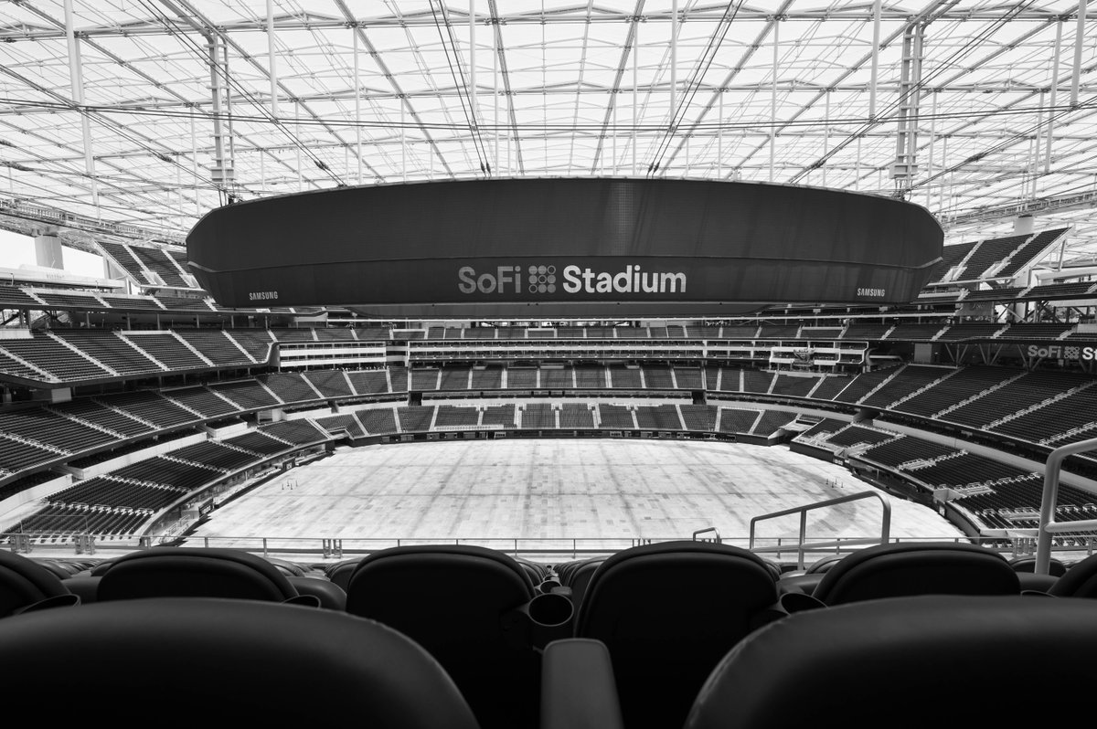 zaxisimages's tweet photo. We were lucky enough to travel with a client to SoFi stadium for a photo shoot #SoFi #Rams #Chargers #Nikon #Nikkorz14mm https://t.co/uEBhUE6C7e