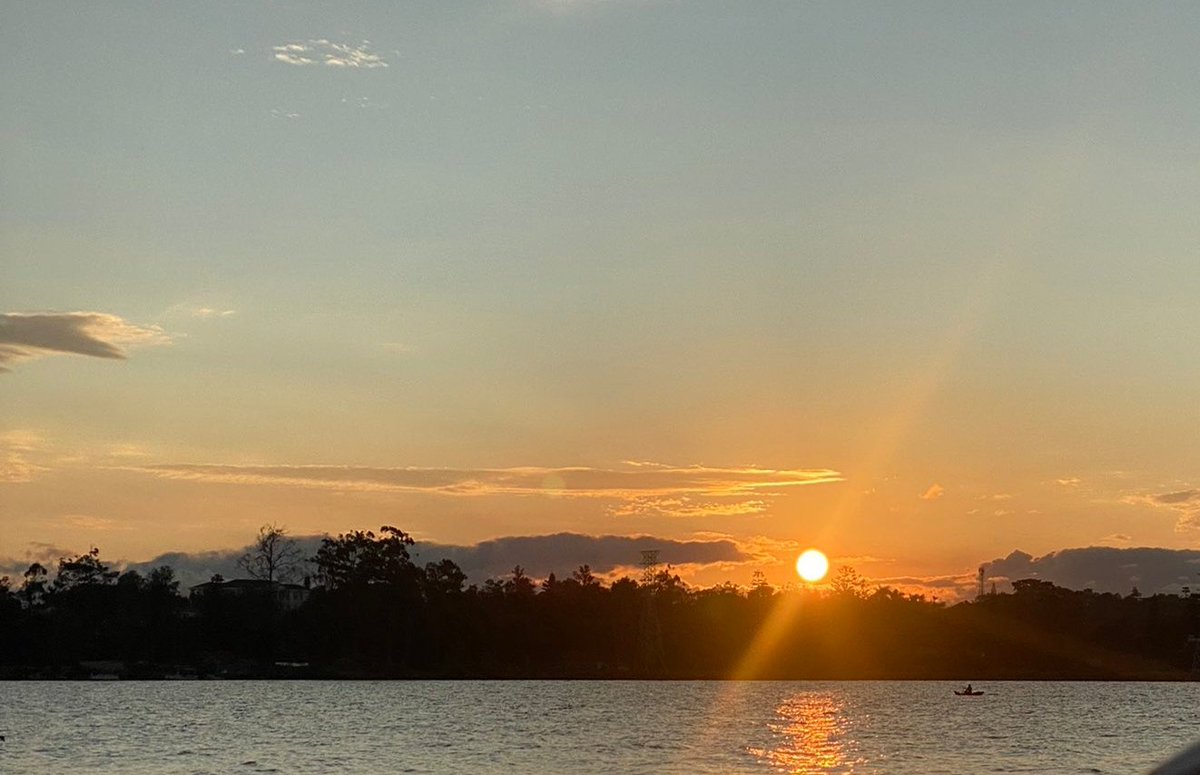 MTWAUganda's tweet photo. Enchanting Sunsets Uganda 🇺🇬! Come visit &amp; @ExploreUganda the breathtaking sunsets, sunrises &amp; many other unforgettable experiences. #WTD2022 https://t.co/AHYAwknUTl
