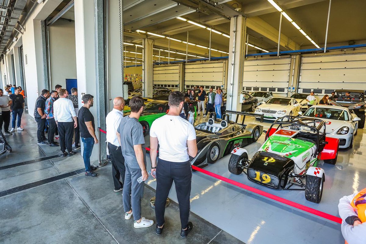 intercitypark's tweet photo. Intercity İstanbul Park’taki heyecan dolu anlar misafirlerimiz tarafından yoğun ilgi gördü.🏁
#intercitypark #vweekend https://t.co/IHbJZSBukp