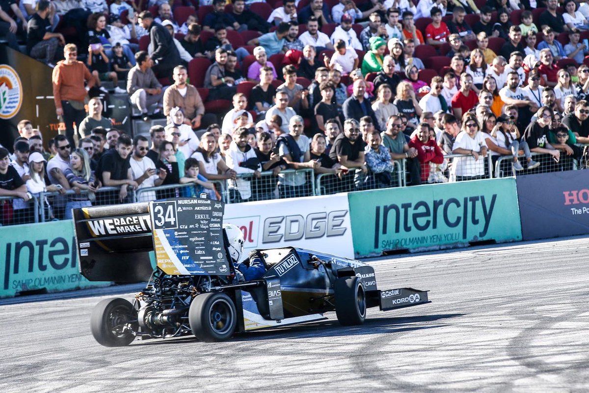 intercitypark's tweet photo. Intercity İstanbul Park’taki heyecan dolu anlar misafirlerimiz tarafından yoğun ilgi gördü.🏁
#intercitypark #vweekend https://t.co/IHbJZSBukp