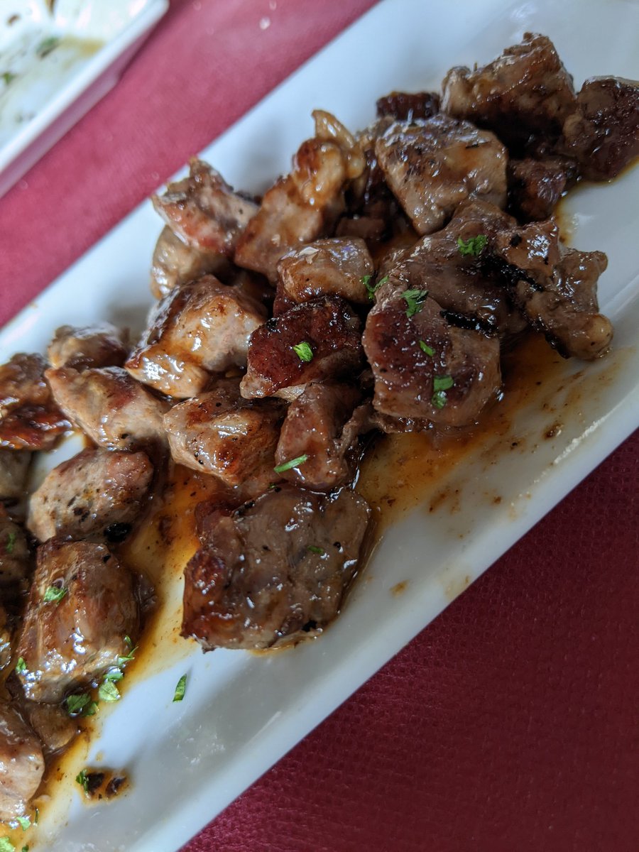 Disfrutando una vez más del mejor tapeo de Ávila. Cómo no, en <a href="/clipper_bar/">Clipper</a>. De casta le viene al galgo <a href="/adolfosangar/">Adolfo Santos</a> 🙌