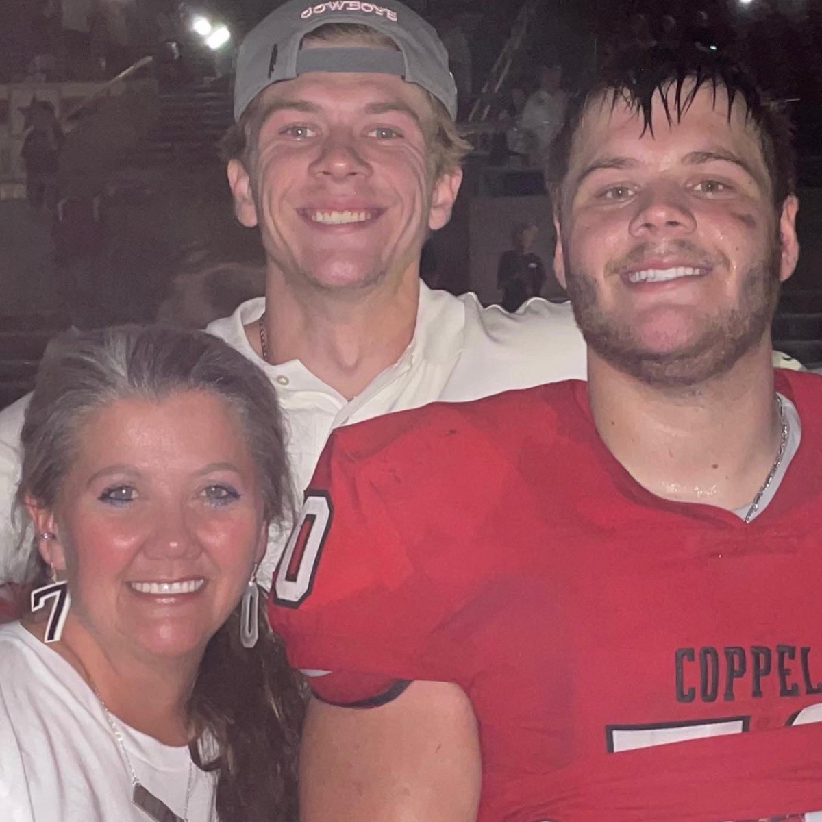 timmyGTI's tweet photo. CHS HOCO 2022! (note: the mom in this picture looks smaller than in real life … these huge kids😆 I can’t even!) #timmy2022 #boymom❤️💙💙 #linemanlife https://t.co/g5X1lAubTy
