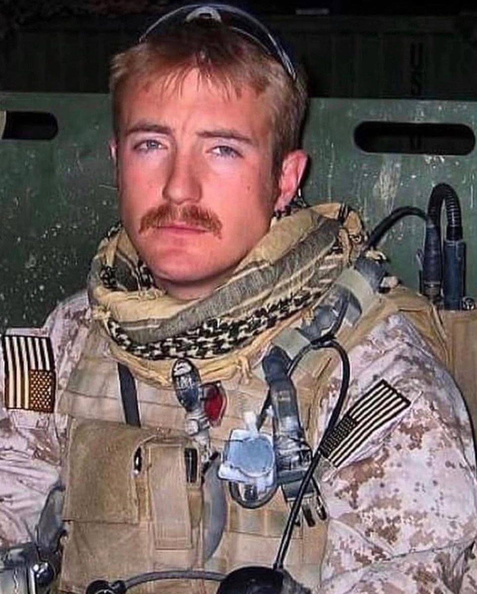 op_hawkeye's tweet photo. 9.25.2007 ~ HM2 Charles Luke Milam πΊπΈ
#OpHawkeyeRemembers #LukeMilam #2MSOB #Corpsman #MarineRaider #MARSOC #BronzeStar #PurpleHearts (2) #MARSOCOperatoroftheYear #MARSOCMedicoftheYear #SpiritusInvictus #AlwaysBesideYou
π https://t.co/XShlnoPuXZ
π https://t.co/JXsOagB922 https://t.co/V9MxQyLP0W