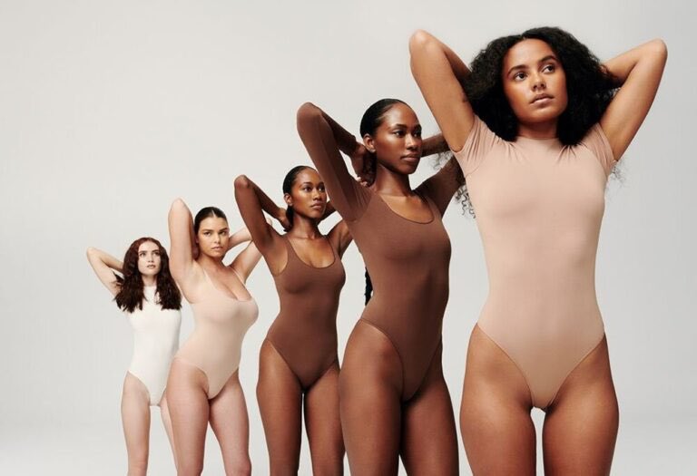 LDNfashion's tweet photo. How to style a bodysuitβ¦
#Bodysuits have been around since the 1950s, but many women are yet to give them a go for the very first time⦠https://t.co/WBM4kZLddc
#LDNFASHION
#Feature
#WomensFashion https://t.co/fh2SGUz22z