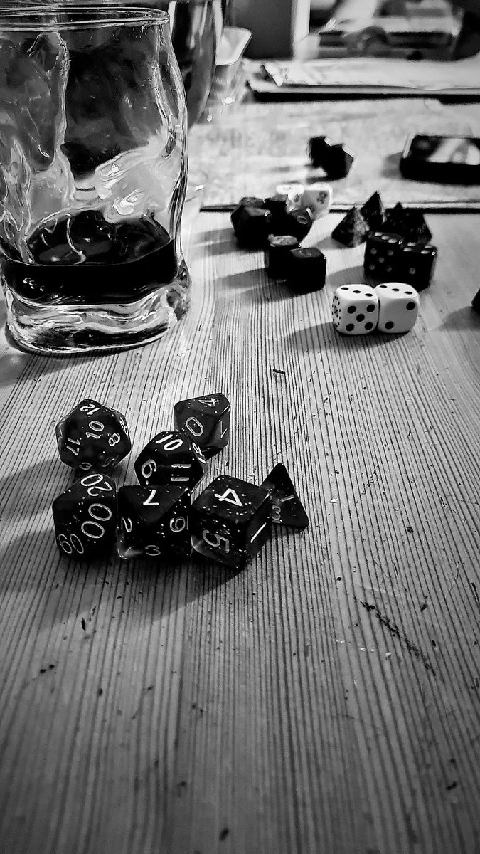 Rocket_Grrrl's tweet photo. Things are getting dicey 🎲🐉 https://t.co/pLOXM609vw