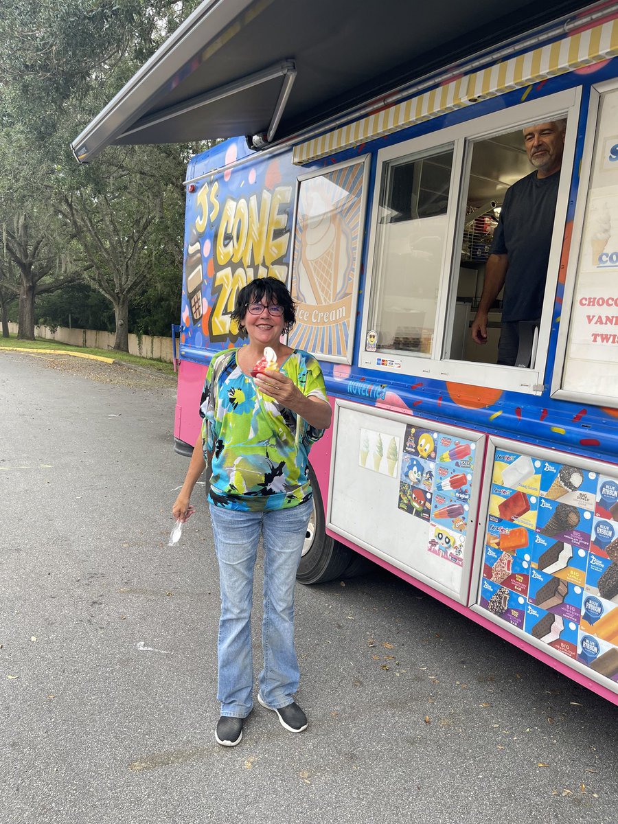 Ice Cream Truck day at <a href="/hd0262/">The Home Depot 0262</a> everyone enjoying it for Success Sharing!! <a href="/luisjoelm/">Luis Mendez</a> <a href="/AshleyRTHD/">Ashley Rodriguez</a> <a href="/HDMichelle262/">Michelle Collins</a> <a href="/thd_cj/">Cj Buckland</a> #successsharing #icecream
