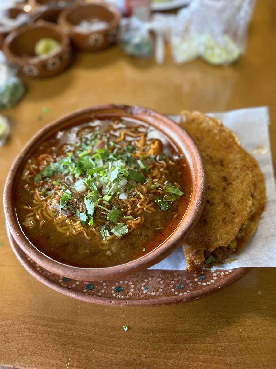 Nikki_Ryan_83's tweet photo. @Tx_Tr1LL_OG 🌮 🍜 😋 https://t.co/o3DZUUPKGw