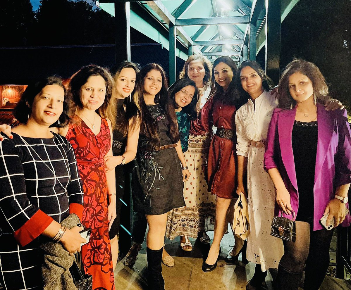 odissidancing's tweet photo. Amazing floating Chinese Restaurant Feng Shang Princess at Regent’s Park in London. Amazing food and had a lovely time with beautiful friends! @fengshangRegent https://t.co/jbTcEGBpRo