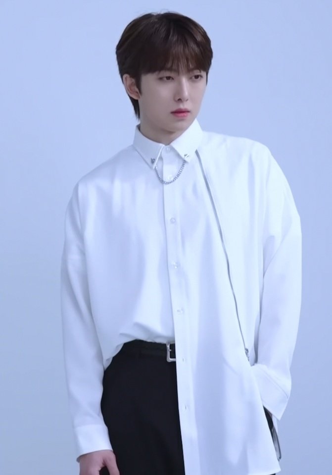 hourlyfuma's tweet photo. look at him #fuma https://t.co/50b1EKfdJi