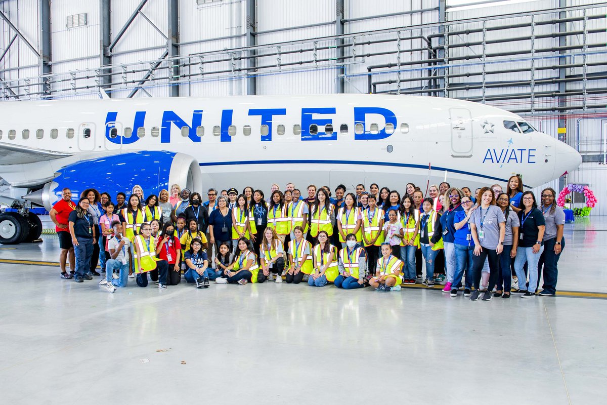 Delilah Jones-Bardle (@djbardlette) on Twitter photo Meet Maxie, our amazing 737 Max-8 with her fabulous lipstick and lashes. She and the fabulous group of UA leaders & volunteers in Houston, understood the assignment for #GIAD22 yesterday! So GOOD 🥰!
<a href="/philgriffith63/">Phil</a> <a href="/Mansourian/">Soudeh Mansourian</a> <a href="/self_kristen/">Kristen Self</a> @AubreyAtUnited Meet Maxie, our amazing 737 Max-8 with her fabulous lipstick and lashes. She and the fabulous group of UA leaders & volunteers in Houston, understood the assignment for #GIAD22 yesterday! So GOOD 🥰!
<a href="/philgriffith63/">Phil</a> <a href="/Mansourian/">Soudeh Mansourian</a> <a href="/self_kristen/">Kristen Self</a> @AubreyAtUnited