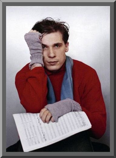Happy Birthday 
Glenn Gould! 