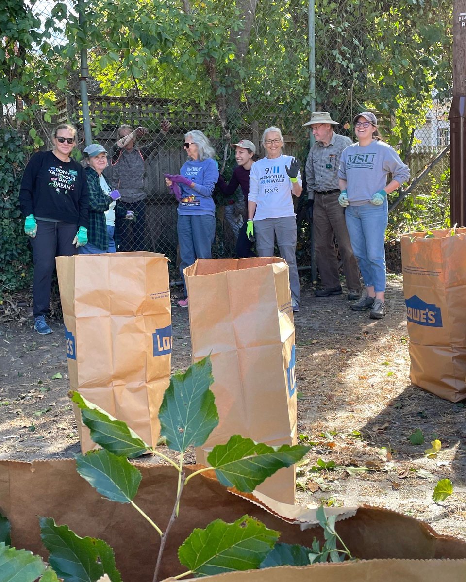 What an amazing partnership w master gardeners from the program <a href="/udc_edu/">University of the District of Columbia (UDC)</a> , other garden volunteers, neighbors, a parent &amp; a teacher to remove invasive vines &amp; plants from fences surrounding the Peabody School and play areas. Amazing progress was made!Thx to <a href="/CHCSPTA/">CapHillClusterSchoolPTA</a> for snacks!