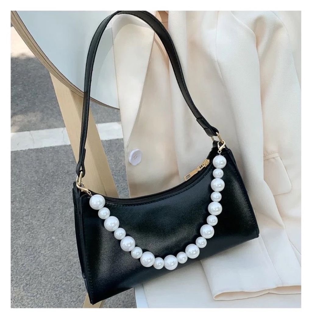 ❤️❤️❤️❤️❤️❤️❤️❤️
Tiffany Women  Handbag
Murah and cantik giler 🤭
🛍️Colour: Sky Blue and Black

🛒Price:  RM 50