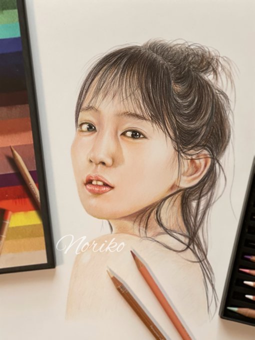 りほらー仲間の皆さん😃 お顔のパーツが ほとんど描き終わりまし