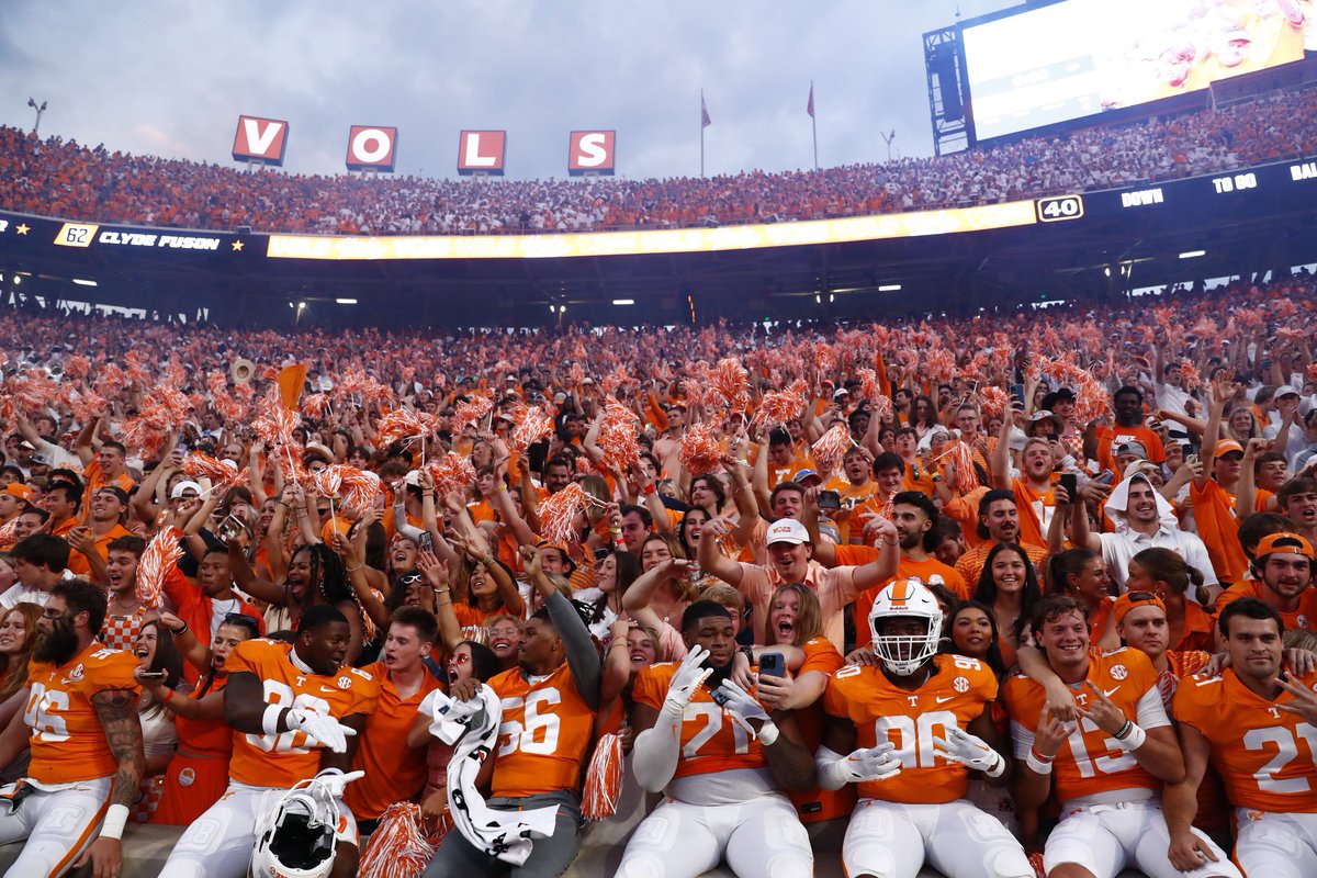 benjyvol's tweet photo. Like and RT if your team is 4-0 🍊 https://t.co/kabVT7q4hM
