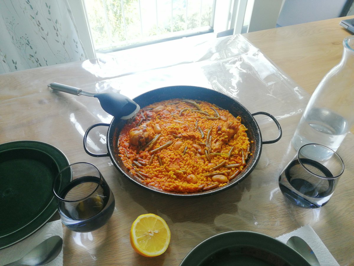 CarrioSegui's tweet photo. Sunday's paella in Helsinki. Feeling at home for a moment! https://t.co/0G1WHG8kZx