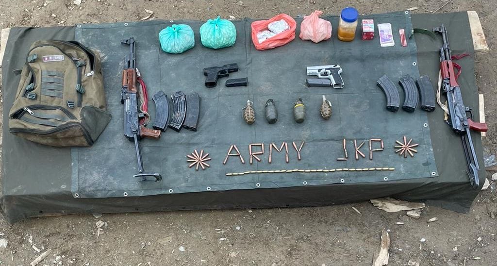 Security forces killed two militants near LoC at Tekri Nar in Machil area of Kupwara. Identification is being ascertained. 02 AK 47 rifles, 02 pistols & 04 hand grenades recovered. Further details shall follow.