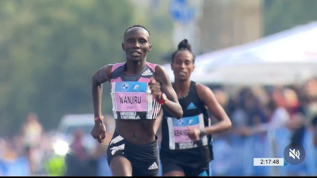 KENYA's Rosemary Wanjiru finishes second in Berlin Marathon in PB of 2:18:00 behind Ethiopia's Assefa who ran 2:15:37. Hongera Rosemary! Great achievement. #BerlinMarathon @AMB_A_Mohammed