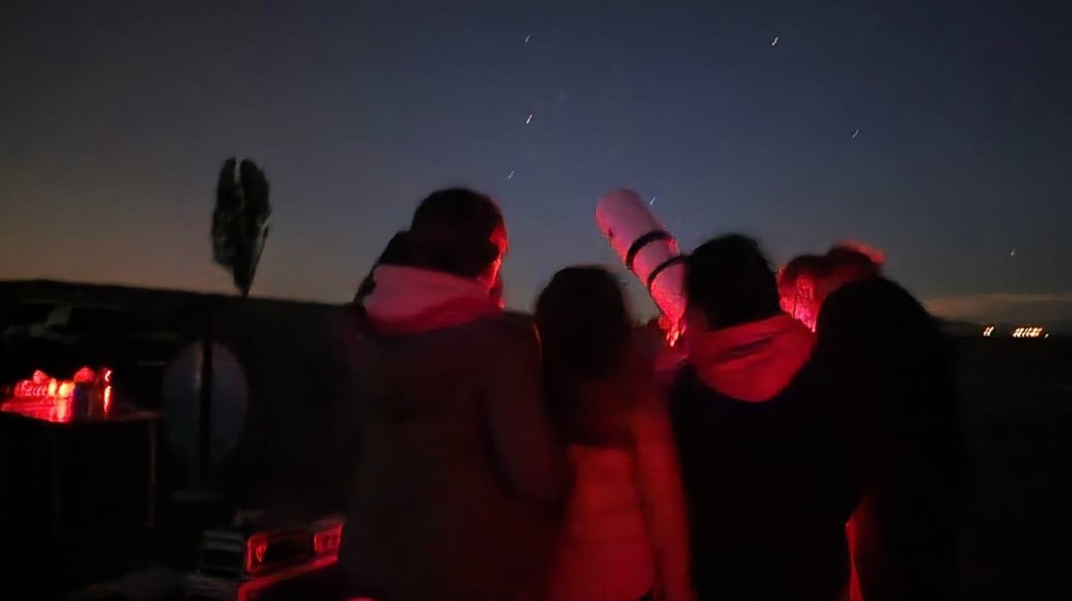 Avilared's tweet photo. Con drones, astronomía y cocina comienza el último trimestre de Kedada 3.0
https://t.co/PJrQjXqRBP
@Ayto_Avila @EspaciojovenAV @PalomiDel @losfogonesdeR @GOAAVILA https://t.co/3uZIJibybL